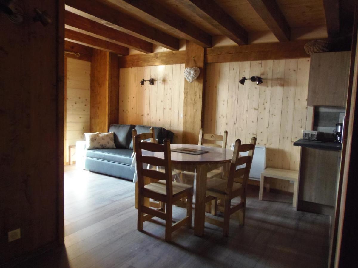 Chalet l'aubépine résidence B&B Bessans Esterno foto